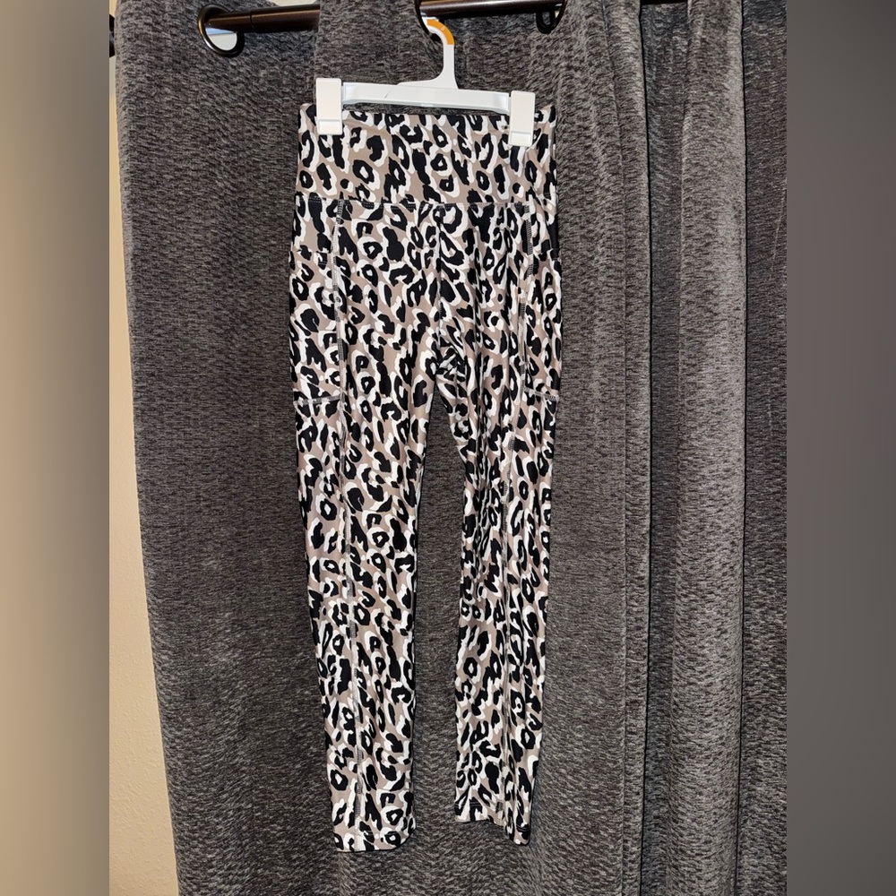 Leopard Print Leggings With Pockets